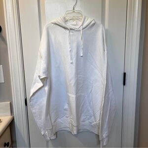 Hane’s ComfortWash White Hoodie